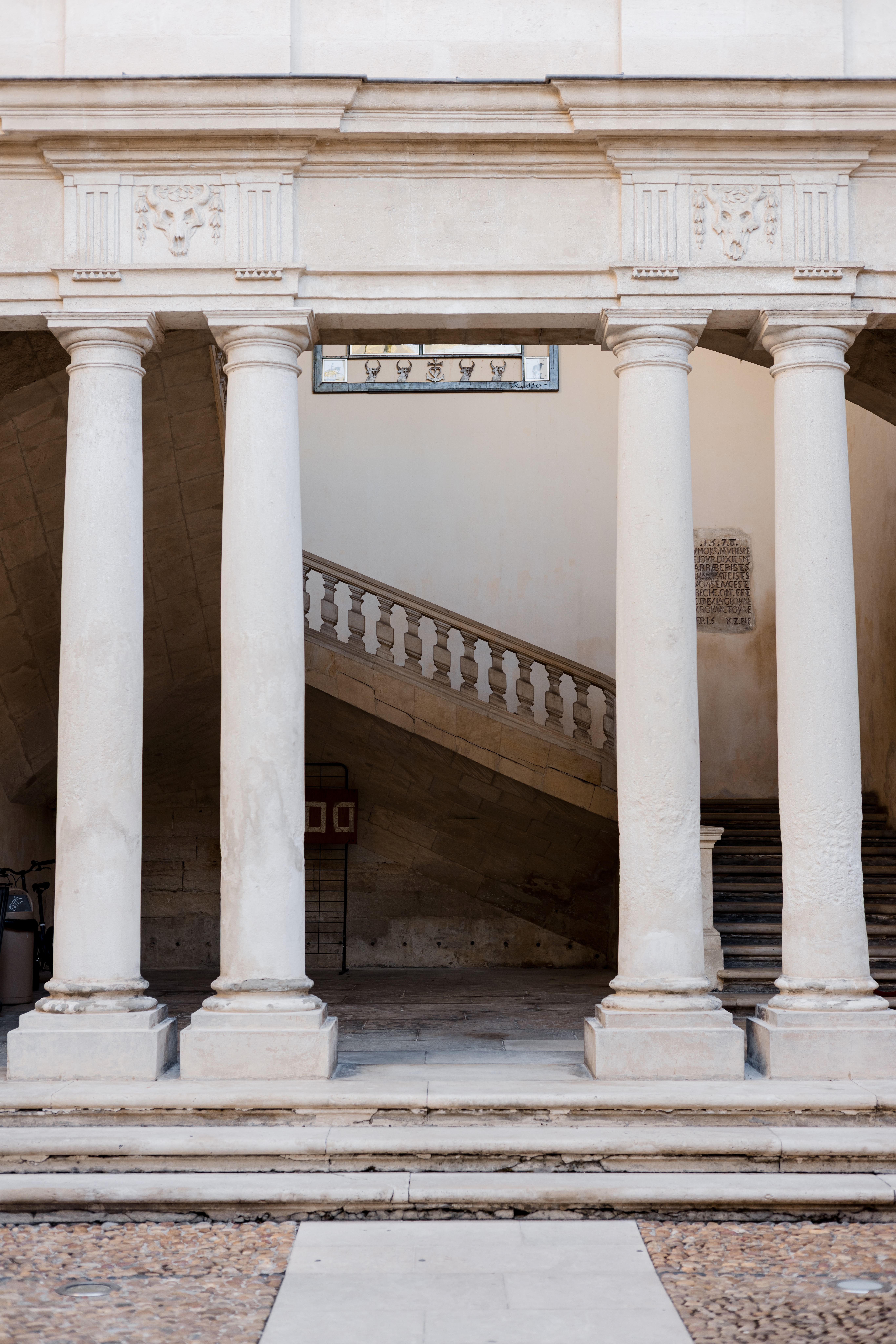 Visiter le Centre Historique de Beaucaire